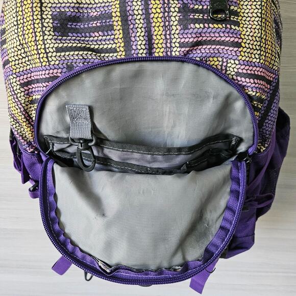 High Sierra Loop Daypack Water Resistant Backpack Purple Large Travel School Gym - Picture 7 of 16